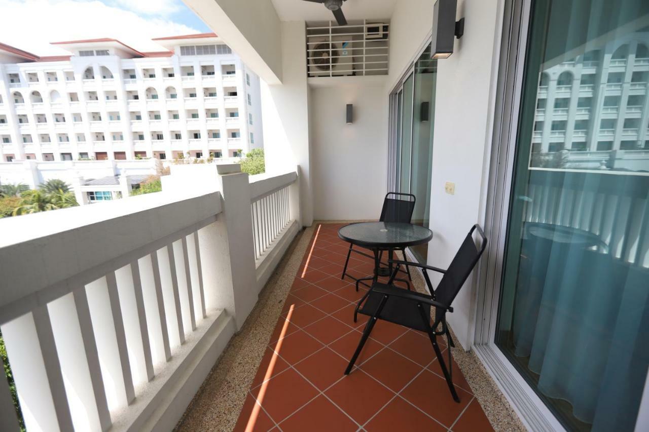 Apartamento The Straits Quay Marina By Messina Clive George Town Exterior foto