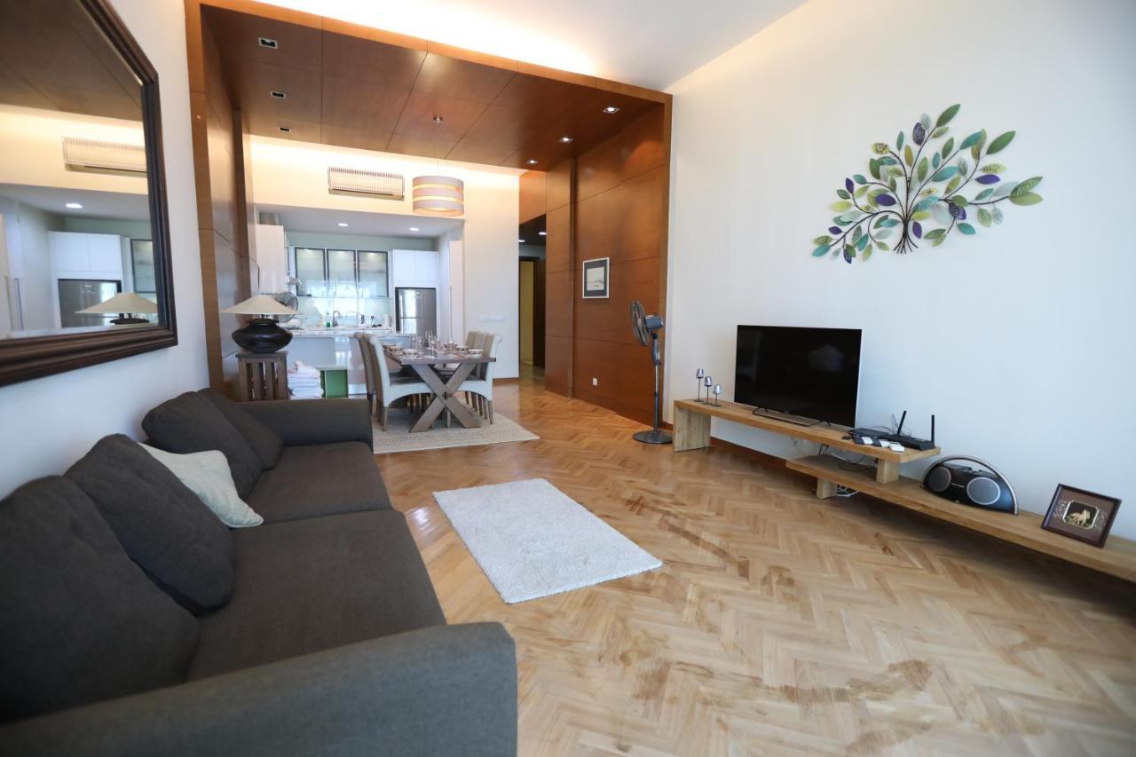 Apartamento The Straits Quay Marina By Messina Clive George Town Exterior foto